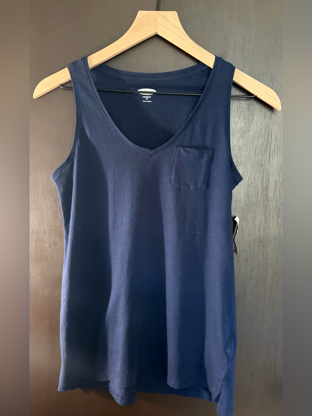 Old Navy Navy V-Neck Pocket Tank
